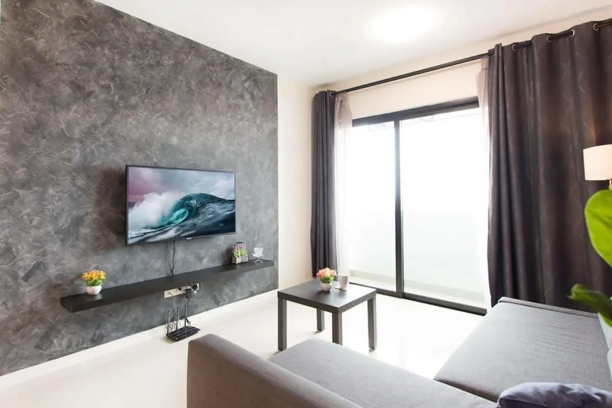A Modern & Bright Suasana Suites In Johor Bahru 0*,  Malezja